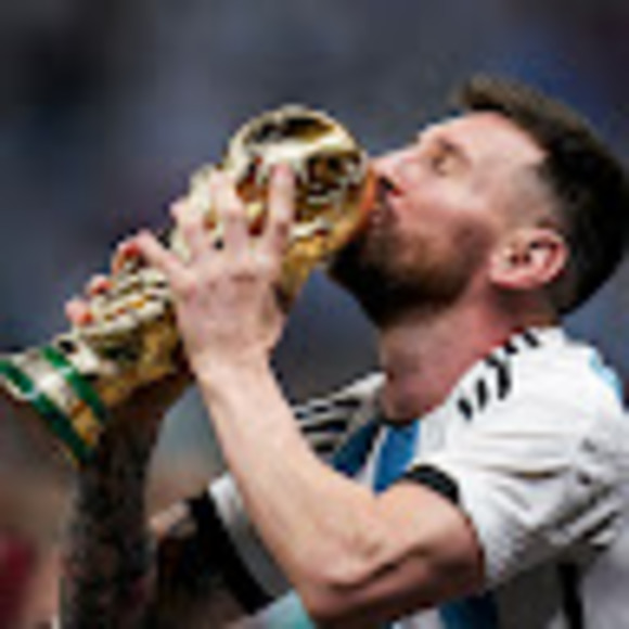 Meet your Posher, Nicolas - Picture 1 of 1